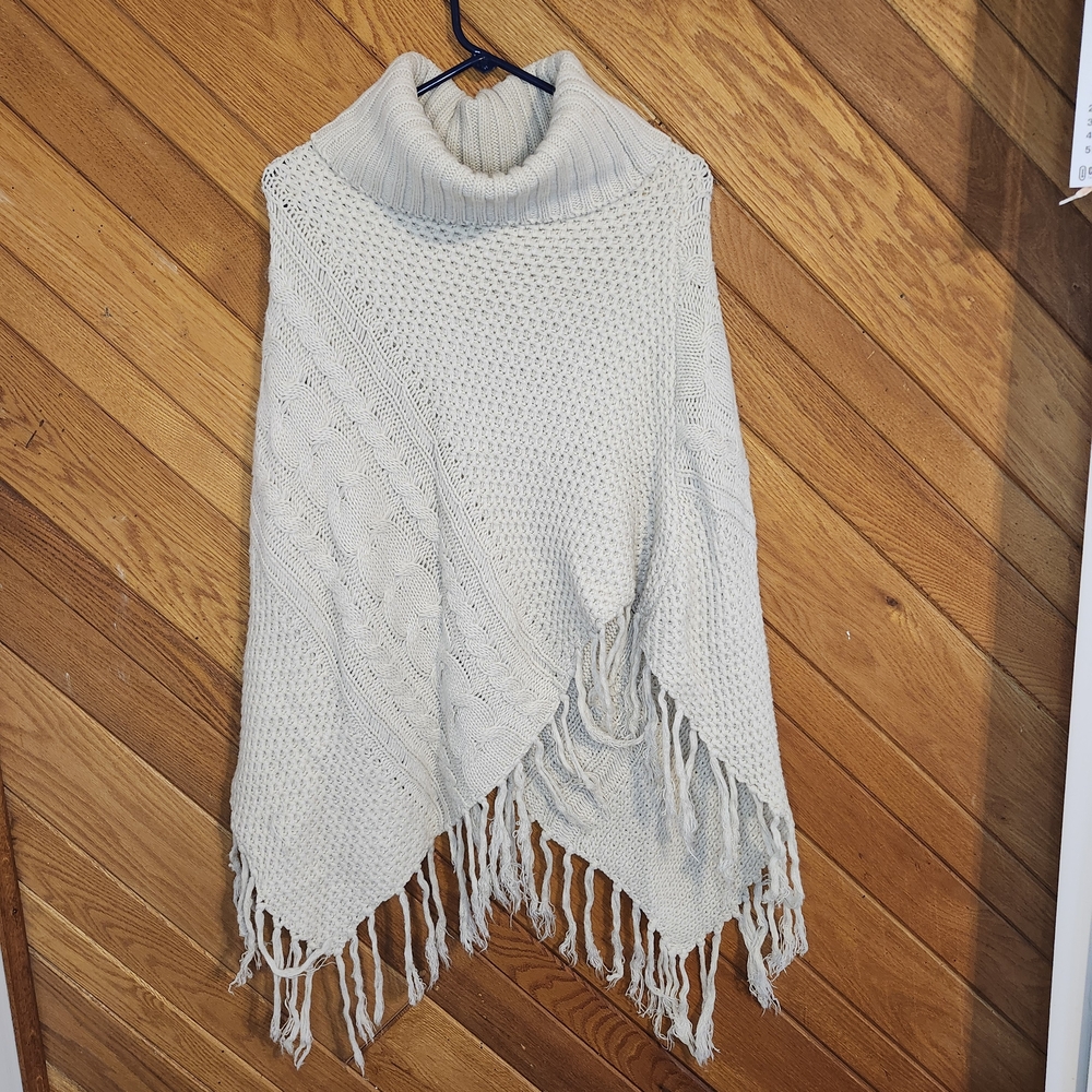 Woven Heart Cream Knit Poncho